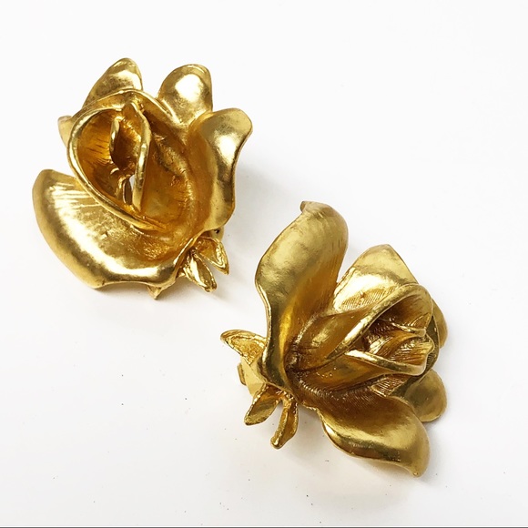 Vintage Jewelry - Vintage Brushed Gold Rose Clip Earrings